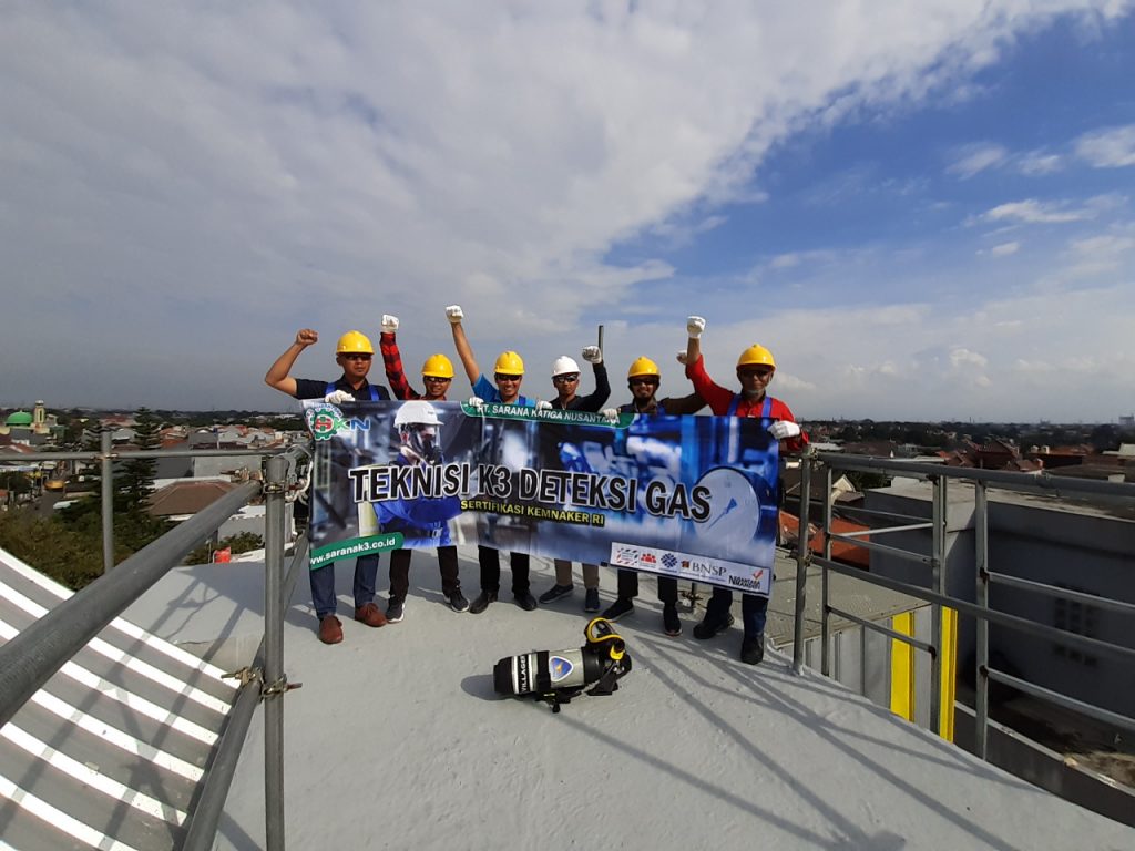 tenaga kerja bangunan tinggi tingkat 1 - Tenaga Kerja Bangunan Tinggi Tingkat 2 di Bekasi: Panduan Lengkap untuk Bekerja Aman di Ketinggian