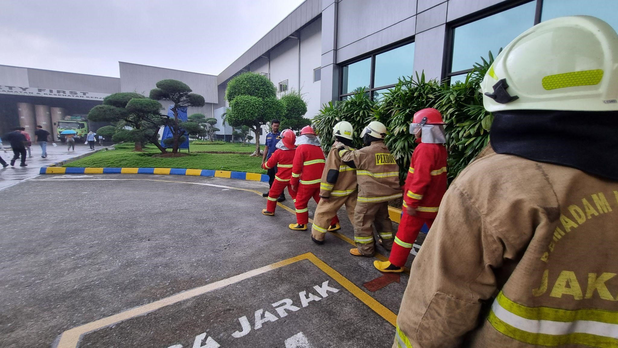 Tugas Regu Penanggulangan Kebakaran - Pelatihan Tugas Regu Penanggulangan Kebakaran - Fire C