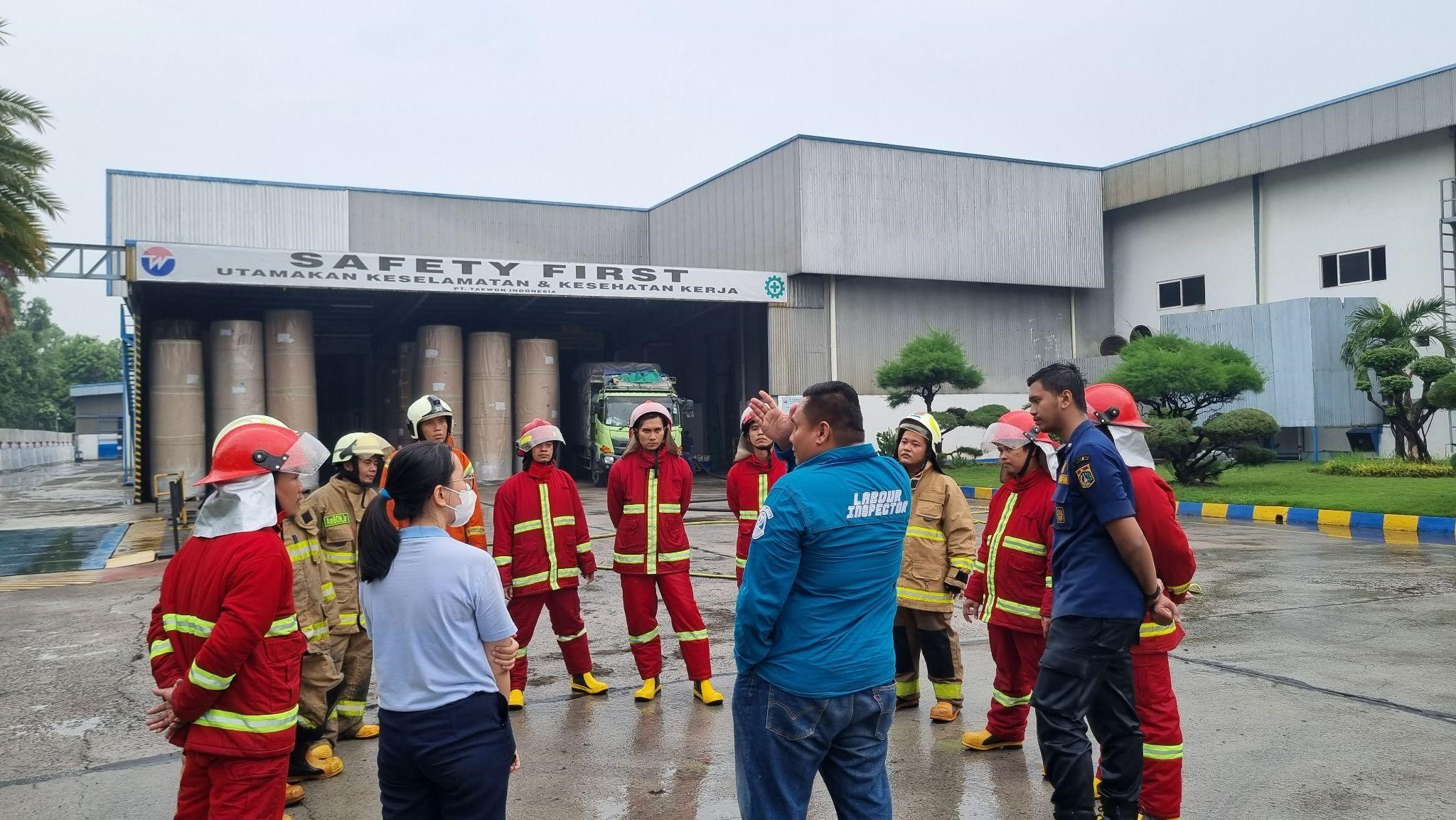 Tugas Regu Penanggulangan Kebakaran - Pelatihan Tugas Regu Penanggulangan Kebakaran - Fire C