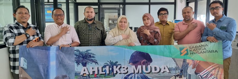 Ahli K3 Muda Lingkungan Kerja